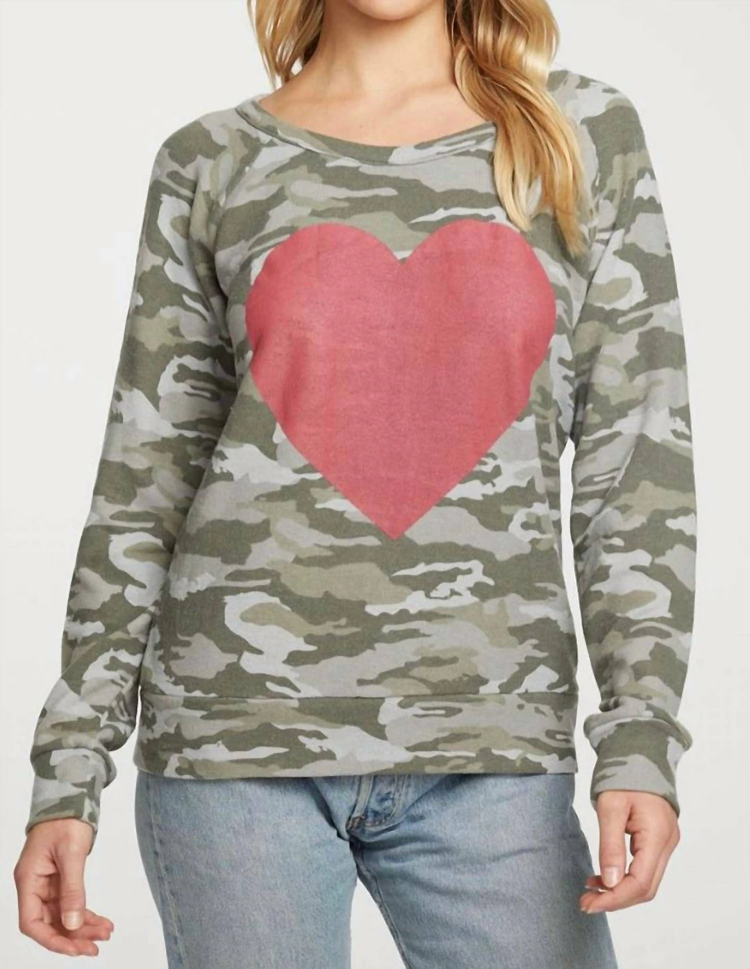 New π Chaser Rpet Long Sleeve Raglan Pullover in Camo Red Heart for π© women π€©